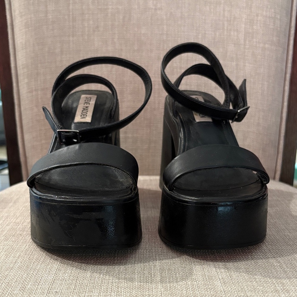 Steve Madden Black Platform Sandals